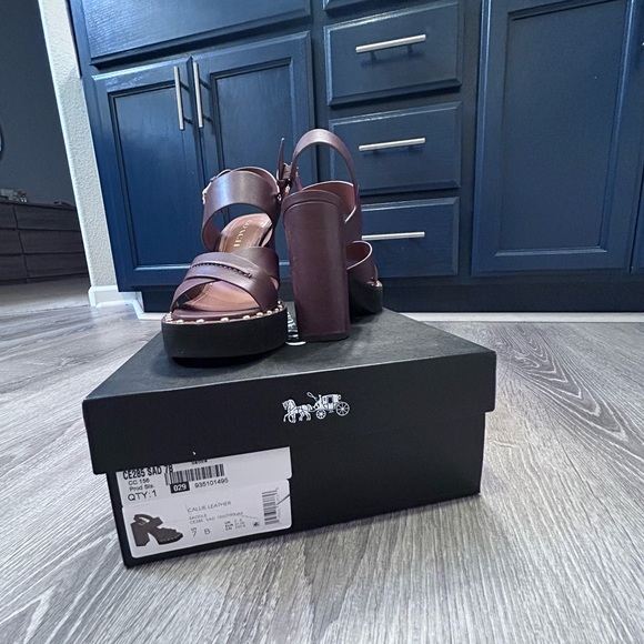 Callie platform sandal from Coach - Picture 4 of 4